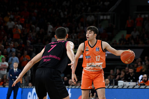 他的天花板 他的天花板