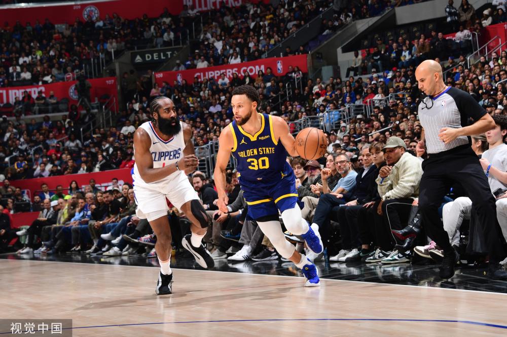 比赛中屡遭 比赛中屡遭